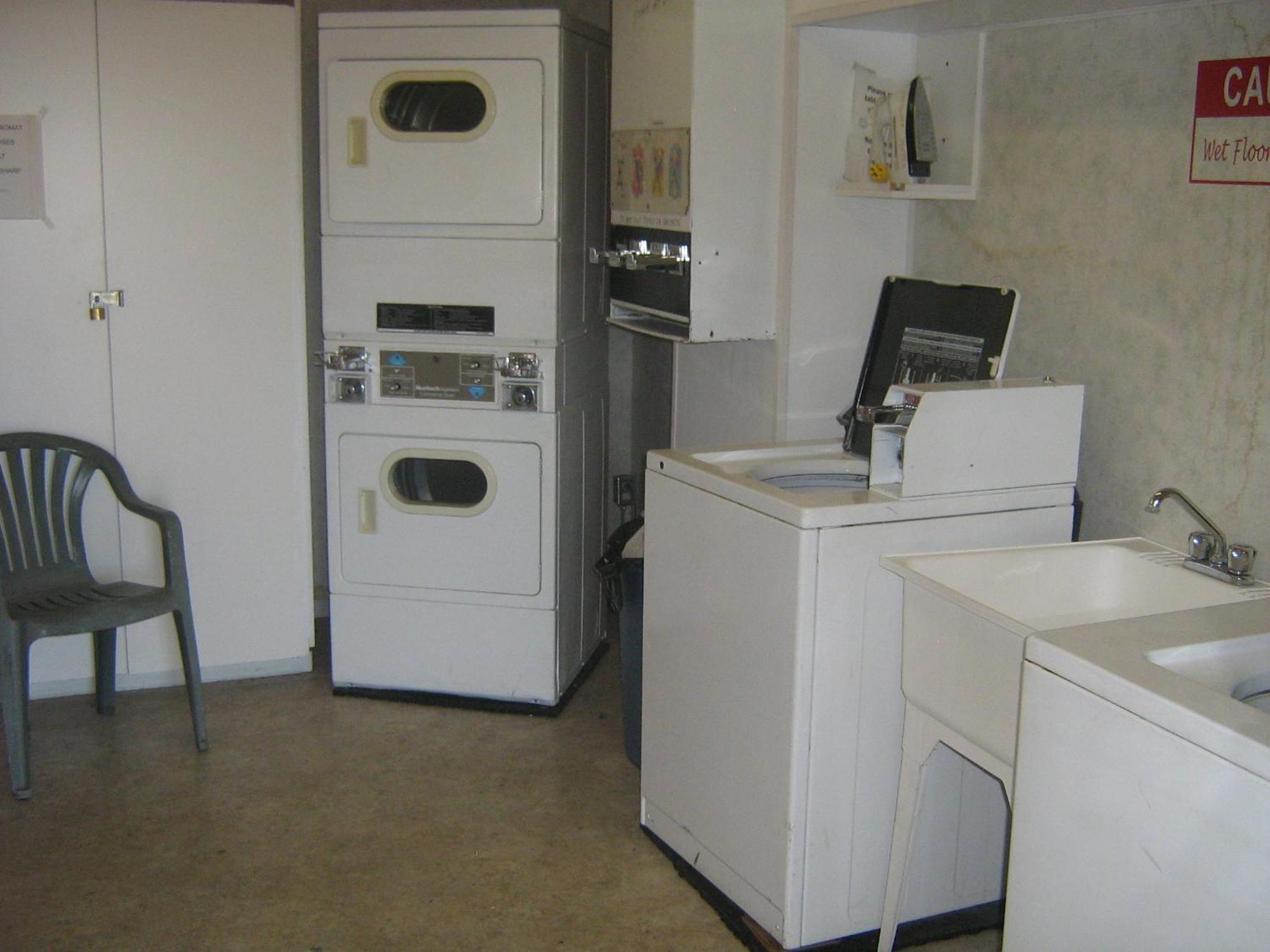 Parkway Motel & European Lodges Pincher Creek Fasiliteter bilde